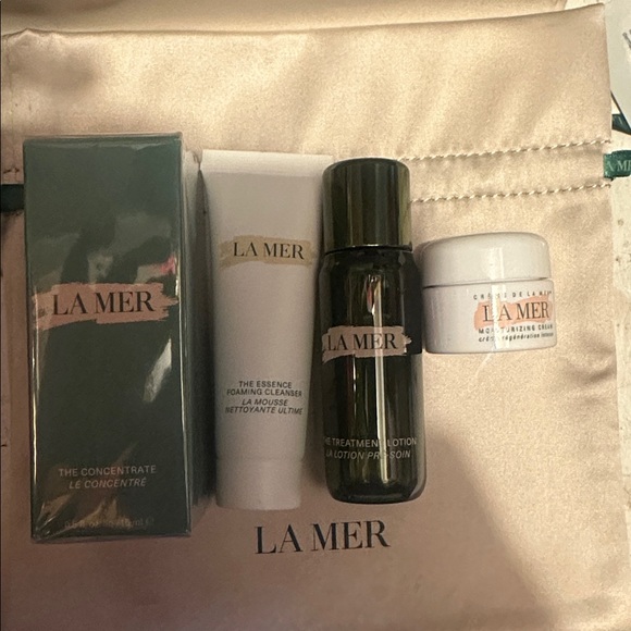 La Mer essentials - Picture 3 of 3